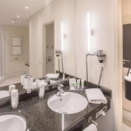 Hotel Western Premier Castanea 4*