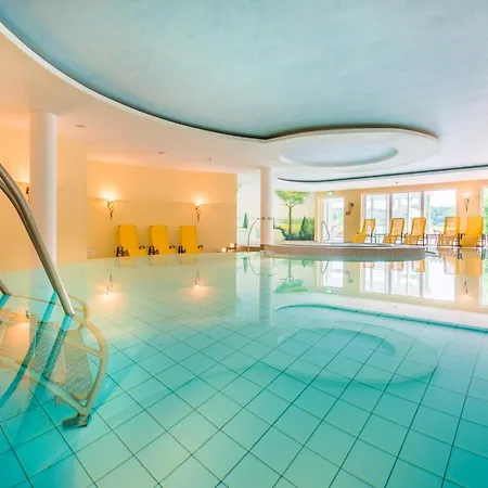 Hotel Western Premier Castanea 4*
