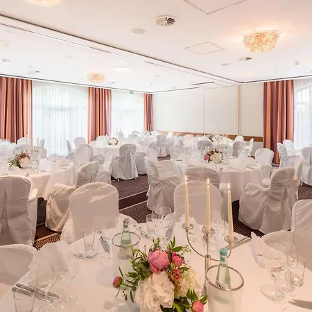 Western Premier Castanea Otel Adendorf