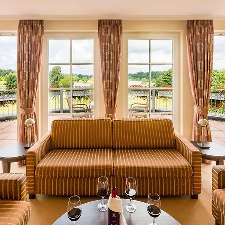 Hotel Western Premier Castanea 4*