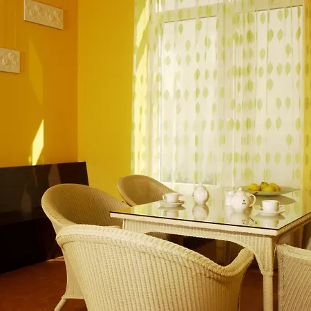 Western Premier Castanea Hotel
