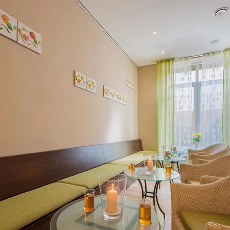 Western Premier Castanea מלון 4*