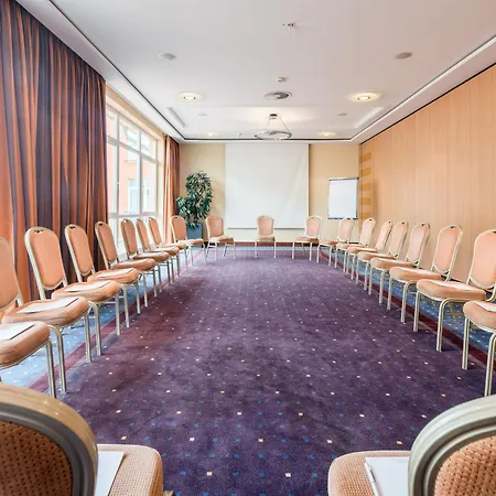 Western Premier Castanea Hotel 4*