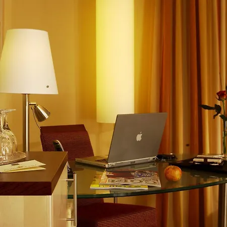 Western Premier Castanea 4*