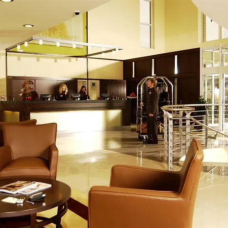 Western Premier Castanea 4*