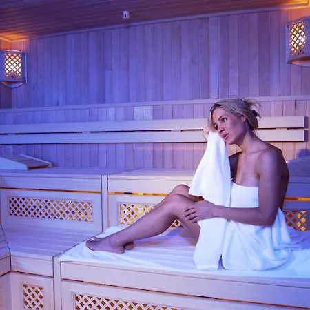 Western Premier Castanea 4* Adendorf