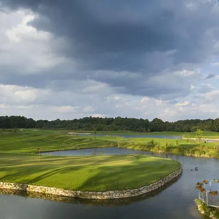 Western Premier Castanea Otel Adendorf