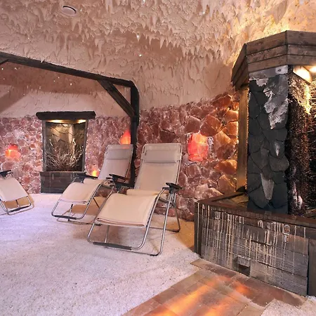 Western Premier Castanea 4* Adendorf