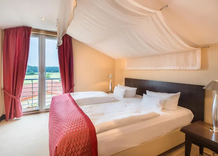 Отель Western Premier Castanea 4*