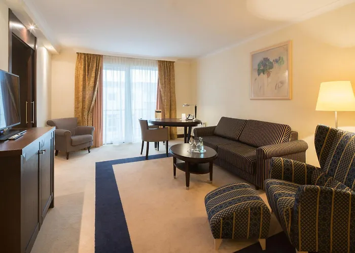 Western Premier Castanea