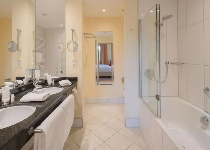 Western Premier Castanea